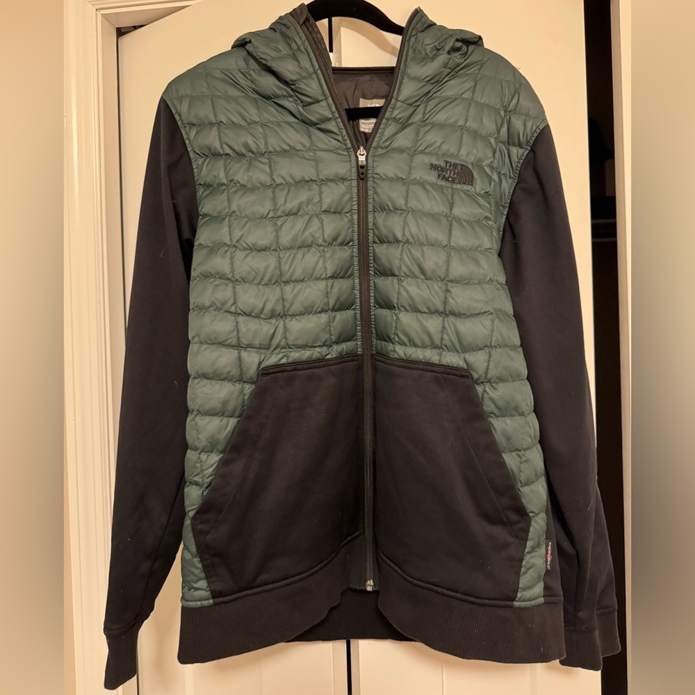 Men’s Medium dark green and black north face zip up jacket
